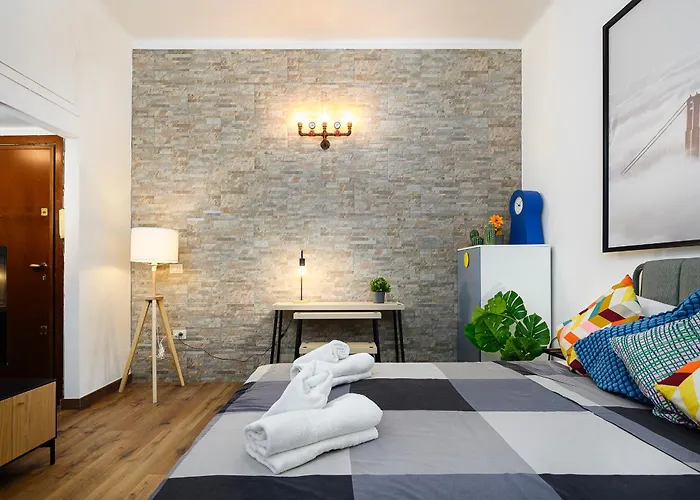 Apartment Insubria 8-dx - Monolocale Cool